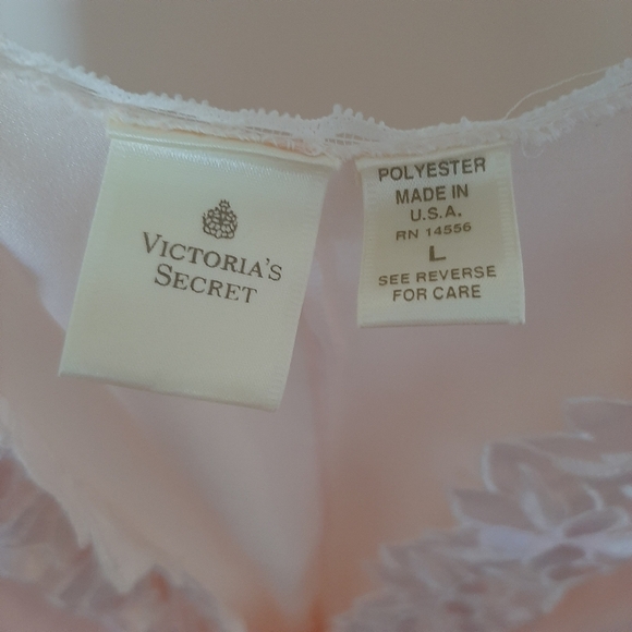 VTG VICTORIA'S SECRET GOLD LABEL ROBE - Picture 9 of 15